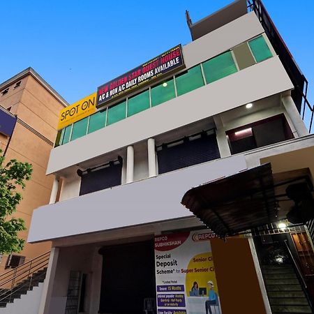 Spot On New Golden Star Guest House Near Thirumangalam Metro Station Chennai Exteriör bild