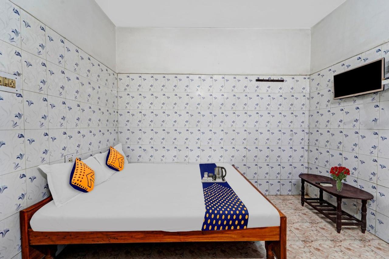 Spot On New Golden Star Guest House Near Thirumangalam Metro Station Chennai Exteriör bild